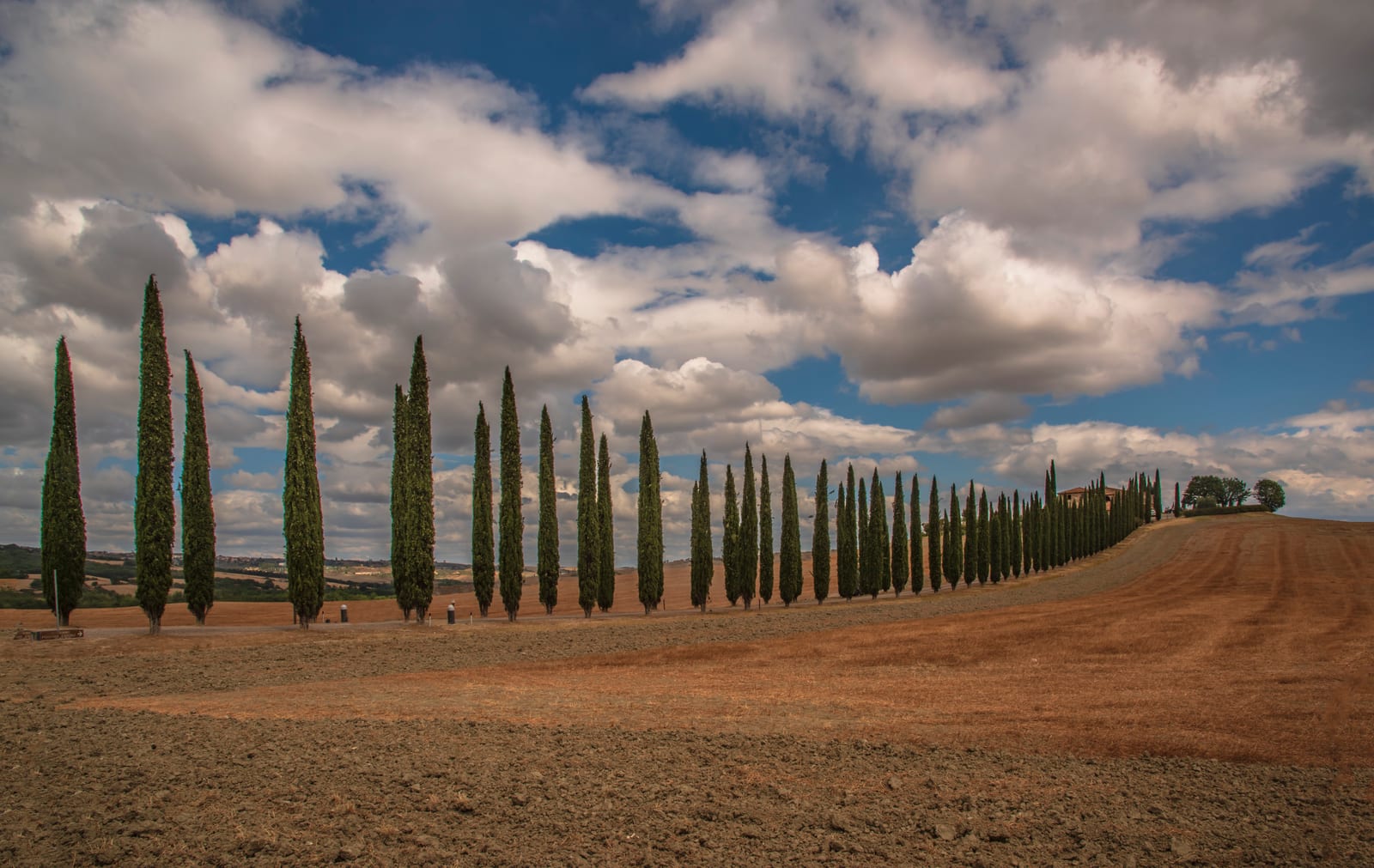 Panorami della Val d’Orcia con colline e paesaggi toscani